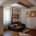 ヴィラ Gold Maison フェラーラ