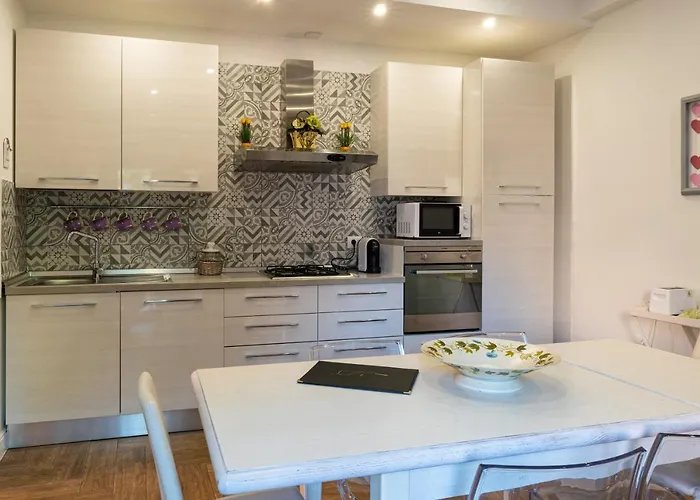 Gold Maison וילה פררה