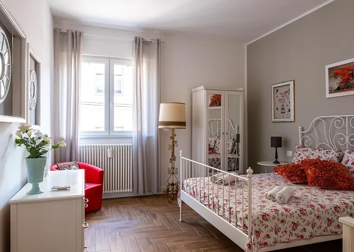 Willa Gold Maison Ferrara